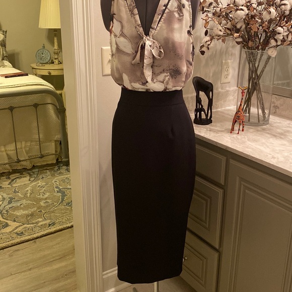 ANTONIO MELANI Dresses & Skirts - Antonio Melani Pencil Skirt